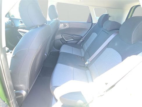 Used 2021 Kia Soul EX FWD image 11