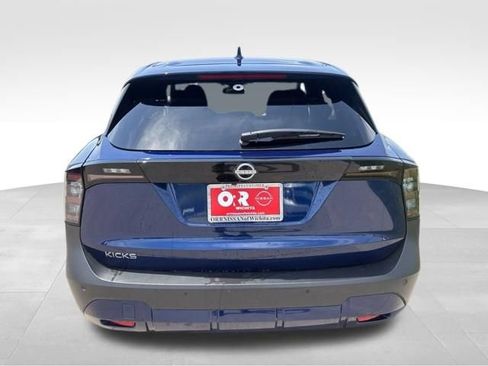 Certified 2025 Nissan Kicks SV FWD image 9