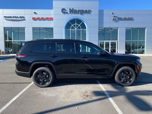 New 2025 Jeep Grand Cherokee L Limited w/ Black Appearance Package image 2