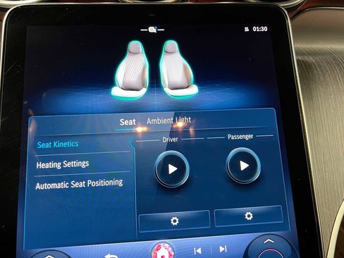 Used 2026 Mercedes-Benz GLC 300 4MATIC image 33