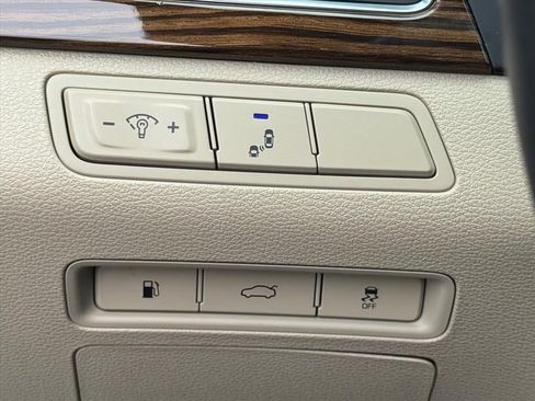 Used 2017 Hyundai Sonata Limited w/ Tech Package 03 FWD image 17