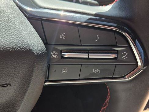 Used 2025 Chevrolet Equinox RS w/ Convenience Package III FWD image 31