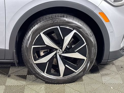 Certified 2025 Volkswagen ID.4 Pro S AWD/4WD image 25