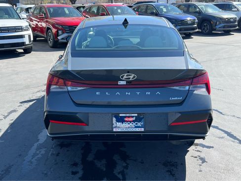 New 2026 Hyundai Elantra Limited FWD image 9