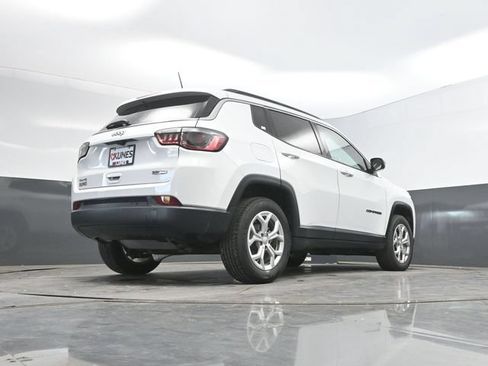 Used 2024 Jeep Compass Latitude AWD/4WD image 42