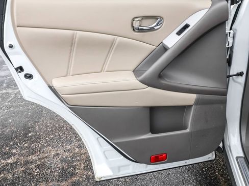 Used 2011 Nissan Murano SL image 28