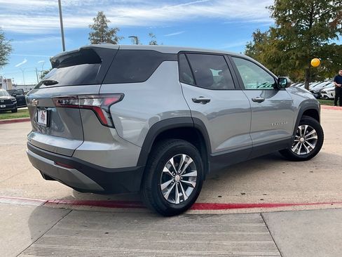 Used 2025 Chevrolet Equinox LT image 6