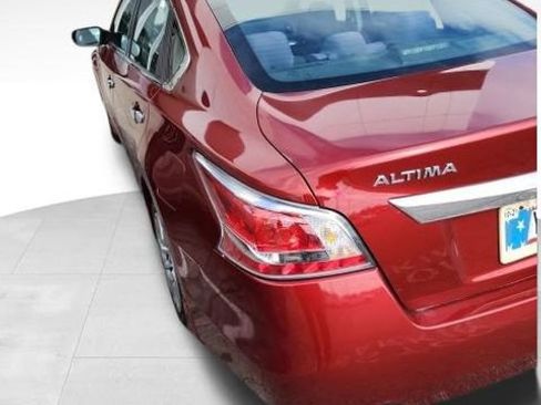 Used 2015 Nissan Altima 2.5 S w/ Power Driver Seat Package image 10