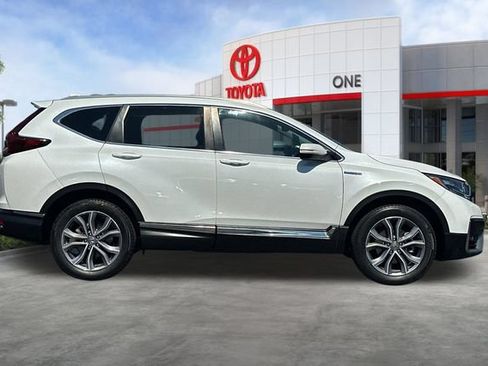 Used 2020 Honda CR-V Touring image 3