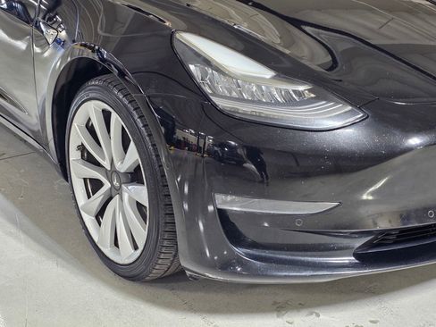Used 2018 Tesla Model 3 Long Range image 10