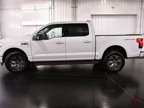 Used 2024 Ford F150 Lightning Flash image 4