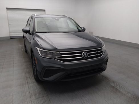 Used 2022 Volkswagen Tiguan SE FWD image 14