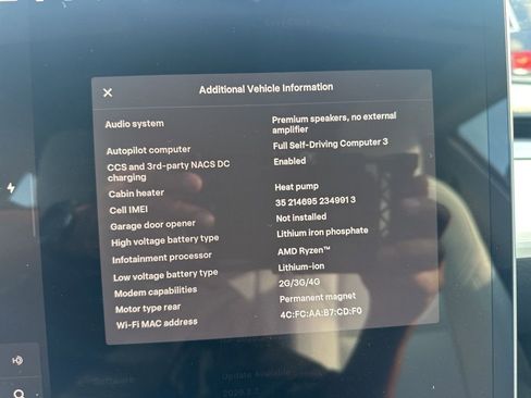Used 2023 Tesla Model 3 Standard Range image 5