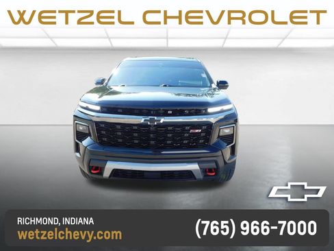 Used 2025 Chevrolet Traverse Z71 w/ Driver Confidence Package AWD/4WD image 8