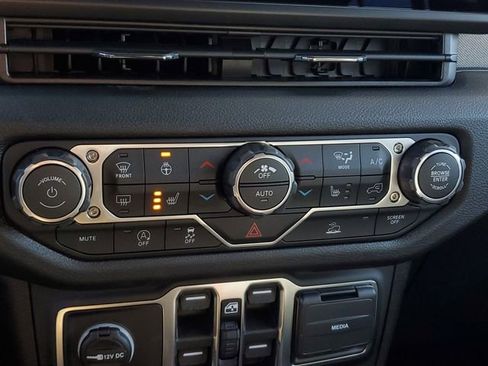 New 2026 Jeep Wrangler Unlimited Sport image 28