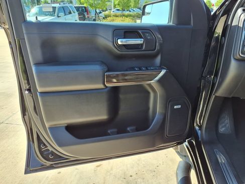 Used 2022 Chevrolet Silverado 1500 RST w/ Convenience Package II RWD image 12