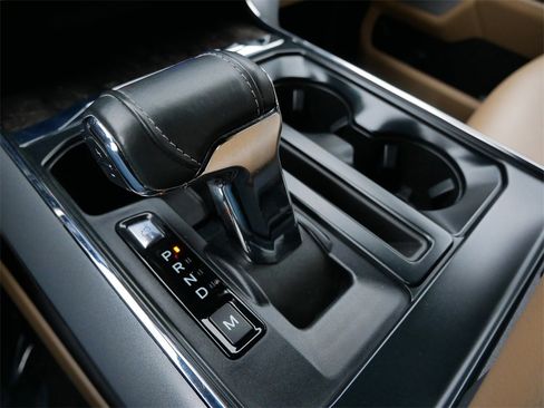 Certified 2023 Ford F150 Lariat image 19