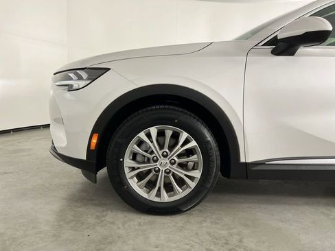 Certified 2023 Buick Envision Preferred AWD/4WD image 33