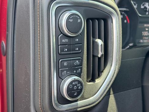 Used 2019 GMC Sierra 1500 AT4 w/ AT4 Preferred Package AWD/4WD image 17