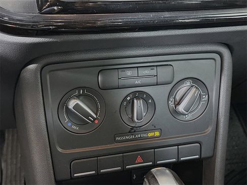 Certified 2019 Volkswagen Beetle 2.0T S image 14