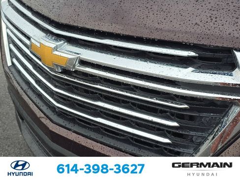 Used 2023 Chevrolet Traverse LT FWD image 14