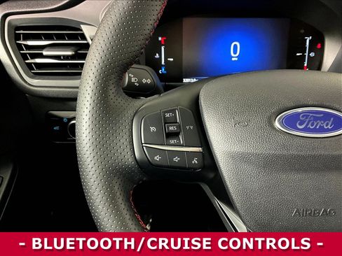 Used 2025 Ford Escape ST-Line Select AWD/4WD image 11