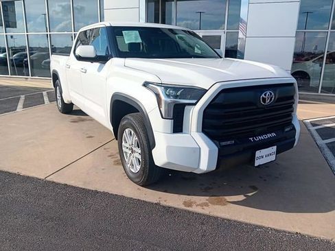 Used 2022 Toyota Tundra SR5 image 8