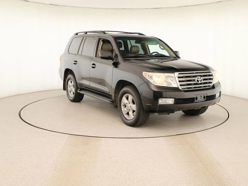 Used 2011 Toyota Land Cruiser w/ Upgrade Pkg AWD/4WD image 10