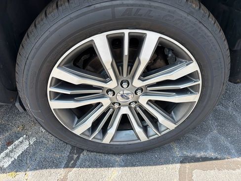 Used 2017 Ford Explorer Platinum AWD/4WD image 13
