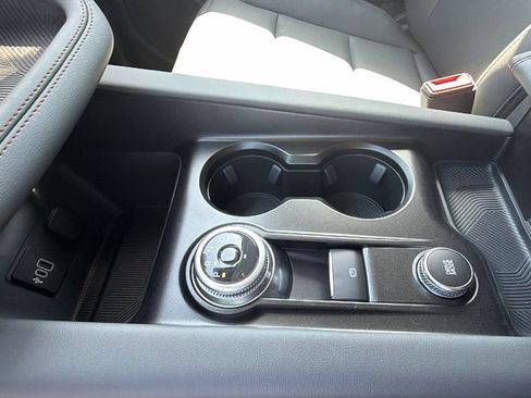 New 2026 Ford Explorer Active w/ Active Comfort Package RWD image 22