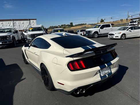 Used 2020 Ford Mustang Shelby GT350 w/ Technology Package RWD image 7
