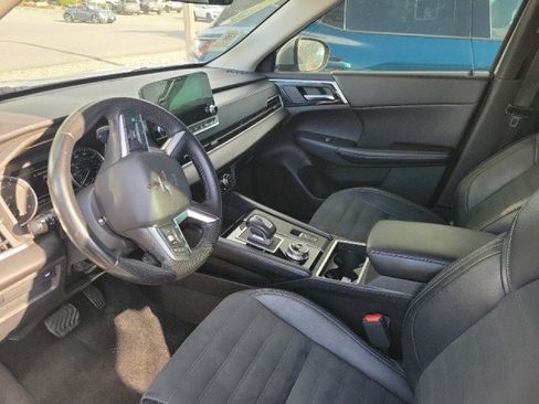 Used 2022 Mitsubishi Outlander SE AWD/4WD image 6