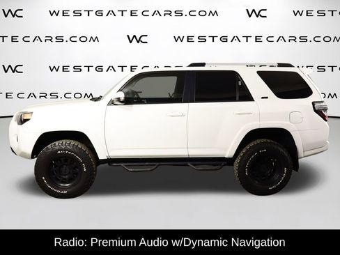 Used 2020 Toyota 4Runner SR5 AWD/4WD image 5