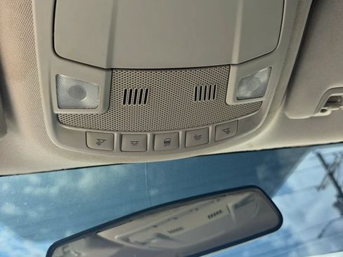 Used 2014 Ford Fusion SE FWD image 17