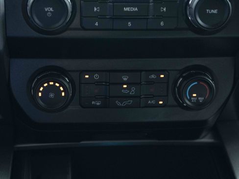 Used 2019 Ford F150 XLT w/ Equipment Group 302A Luxury RWD image 30