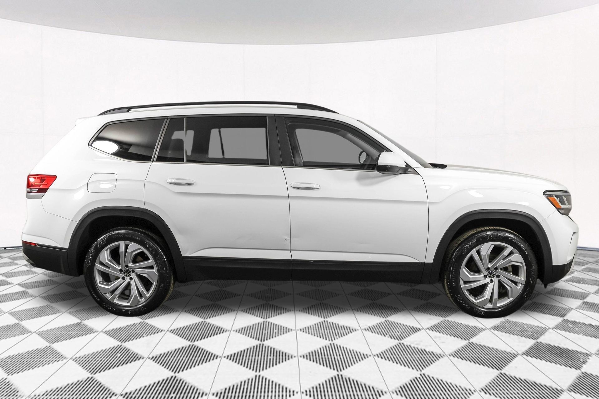 Used 2022 Volkswagen Atlas SE AWD/4WD image 15