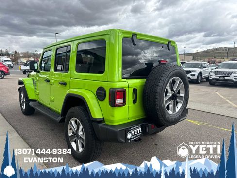 Used 2021 Jeep Wrangler Unlimited Sahara w/ Uconnect 4C Nav & Sound Group AWD/4WD image 5