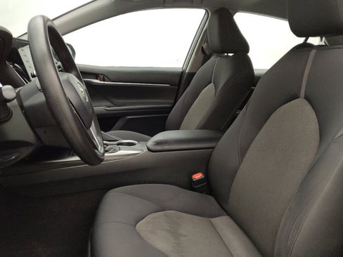 Used 2021 Toyota Camry LE FWD image 17