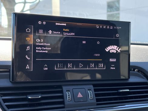 Used 2024 Audi Q5 2.0T Premium Plus w/ Premium Plus Package image 25