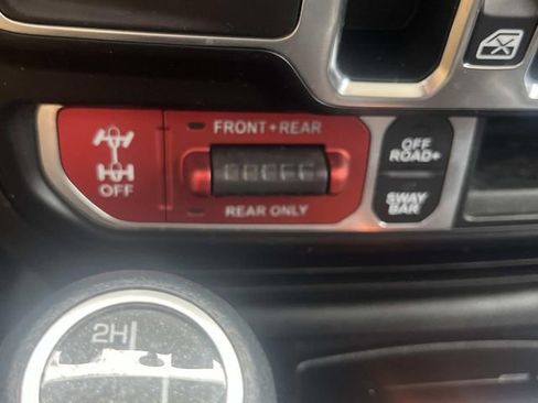 Used 2020 Jeep Gladiator Rubicon AWD/4WD image 23