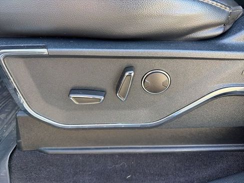 Used 2021 Ford F150 Lariat w/ Equipment Group 502A High image 8