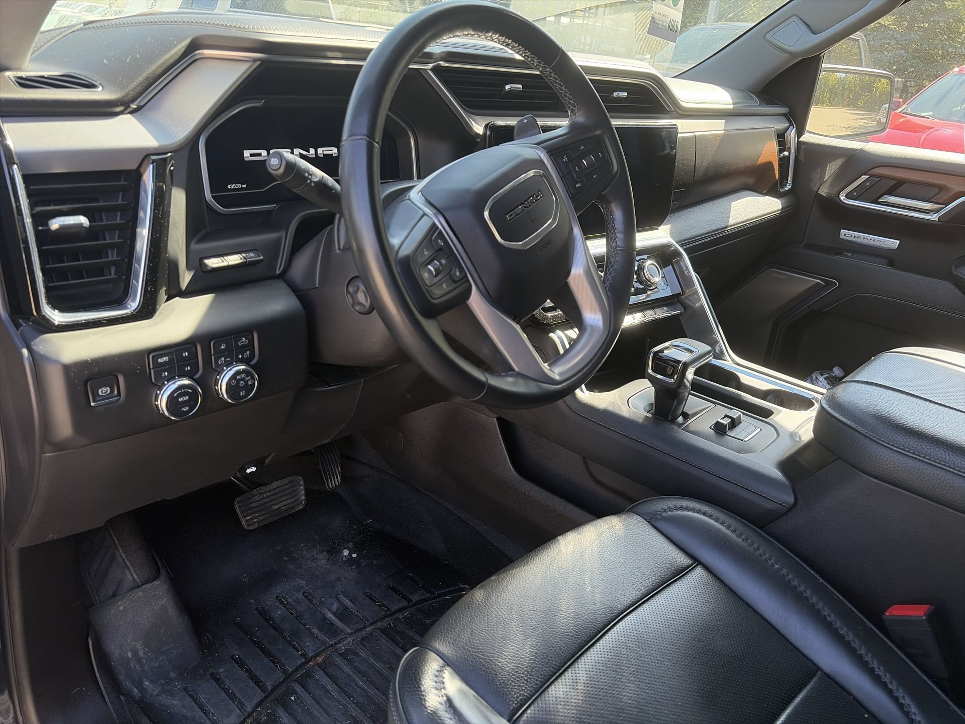 Used 2023 GMC Sierra 1500 Denali w/ Denali Reserve Package AWD/4WD image 11