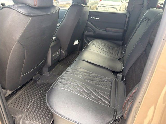 Used 2022 Nissan Frontier PRO-4X AWD/4WD image 10