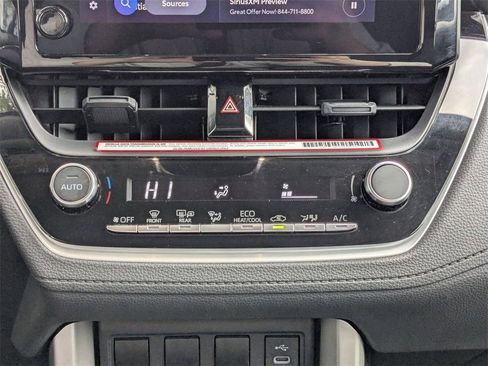 Used 2024 Toyota Corolla Cross LE image 27