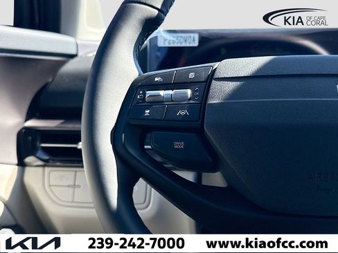 New 2026 Kia Sportage EX FWD image 35
