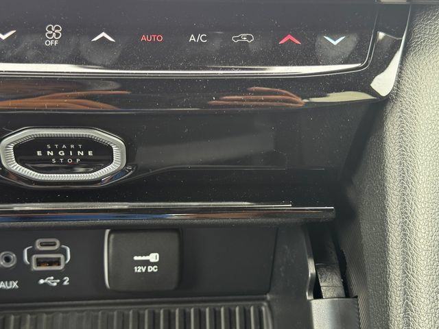 New 2026 Jeep Grand Cherokee Limited AWD/4WD image 37