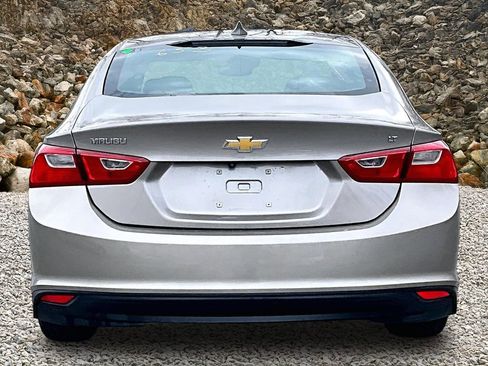 Used 2023 Chevrolet Malibu LT image 4