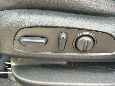 Certified 2023 Chevrolet Blazer RS image 23