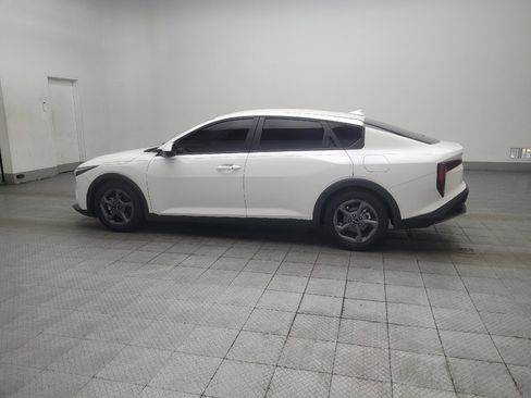 Used 2025 Kia K4 FWD image 3