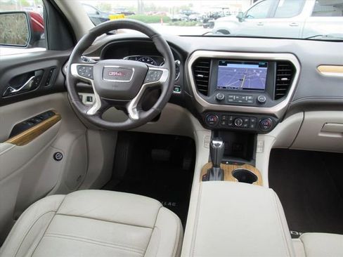 Used 2017 GMC Acadia Denali w/ Technology Package image 12
